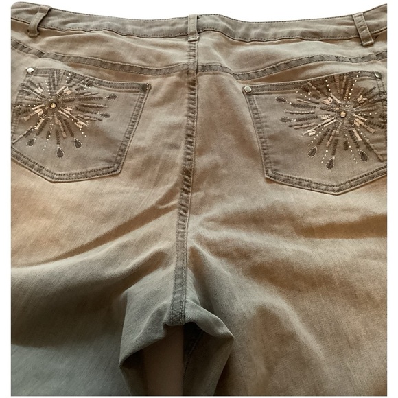 CJ Banks Women's Straight Leg Jeans in Gray, Plus Size 24W (3X) - Picture 5 of 12